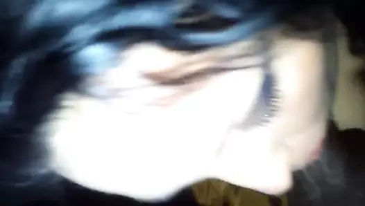 Tacoma'dan büyük titty thot bazı iyi üstler verir