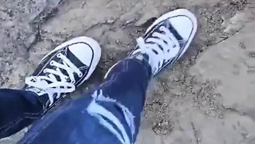 Benim converse sikini sert sikiyor