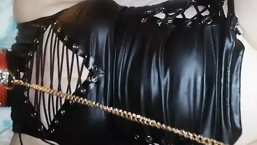 Seks sıcak milf amatör ferkelchenn zevk çok oyun ile ona tatlı sulu kedi