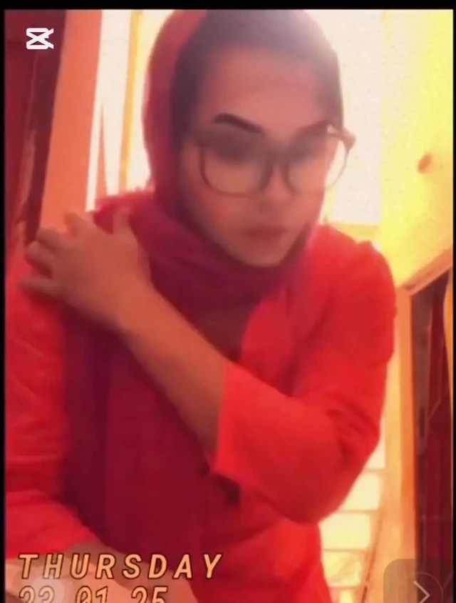 Ders sırasında dövmemi öğrencilerime nasıl gösterebilirim