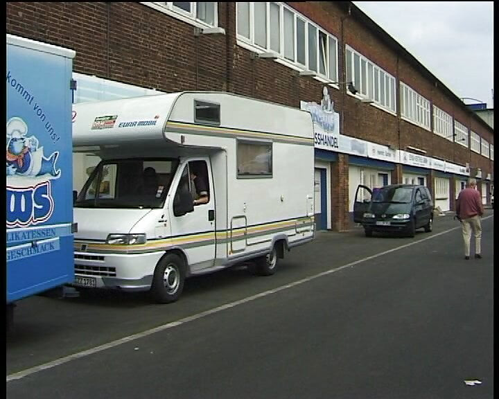 Gangbang Touri Van