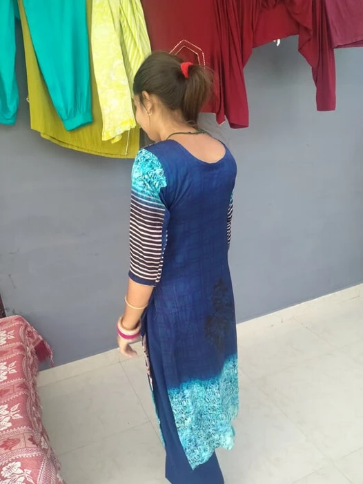 Desi girlfriend ko bulaya room mein#