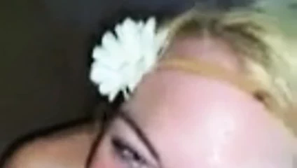 sarışın kız seviyor alma hunk