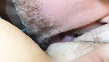 femme se fais doigter pour ejaculer