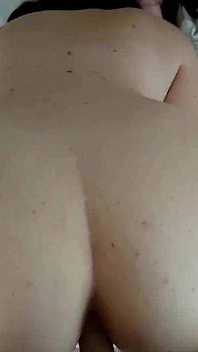 "KIM_YOO'den kötü değil - tüm seks. Büyük götlü Asyalı bebek fışkırtarak orgazm oluyor"