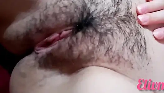 Eli 18yr'imin güzel göğüsleri ve amcığı