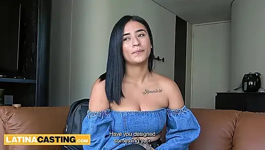 Bu büyük götlü latin orta yaşlı seksi kadının kocasının asla hayal edemeyeceği şekilde ünlü olmasına yardım ettim