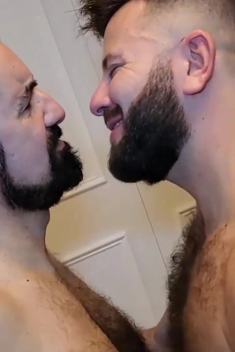 BEARFILMS - Hairy bears Artillero and Leo Grin bareback hard