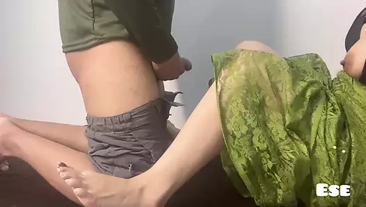 Chachi Bhatija ile sikiliyor..