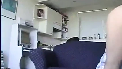 Asyalı kız anal dildo