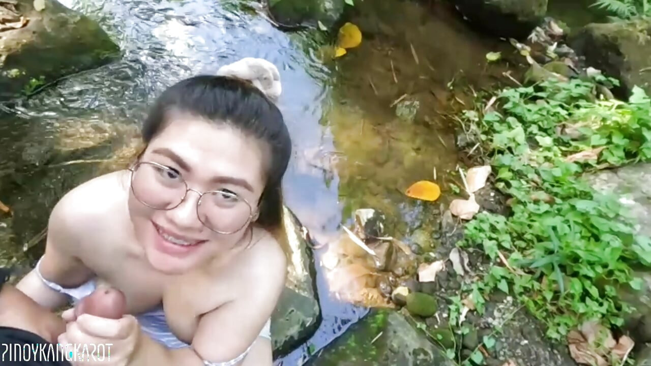 Pinoykangkarot nehri kenarında seks