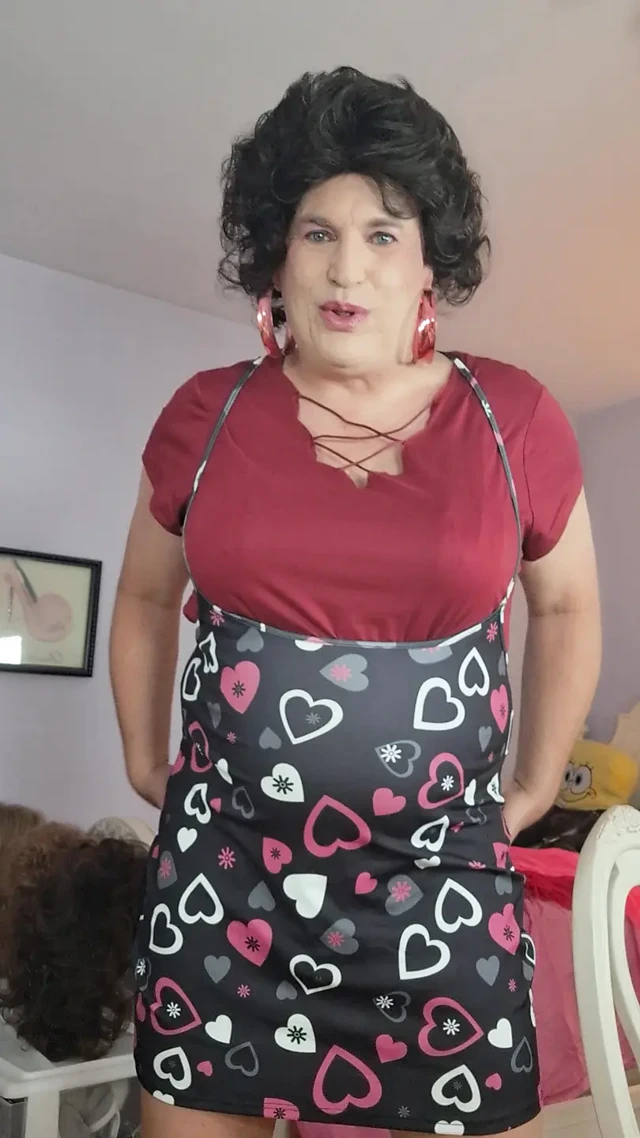 Baba ve arkadaşlarının hikayesi için iç çamaşırı gösterisi!