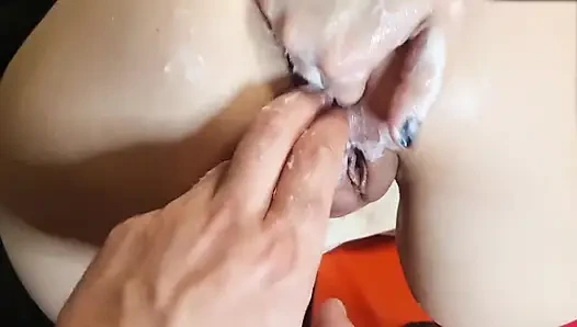 İlk kez göt deliğimde tüm elimle anal yumruk sokma