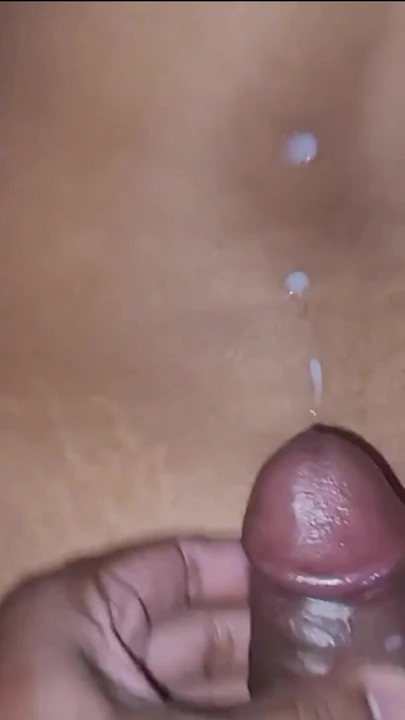 Падающий с челюсти момент от "Шри-ланкийская девушка с открытой задней стороны"