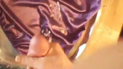 Mor saten külot boşalması