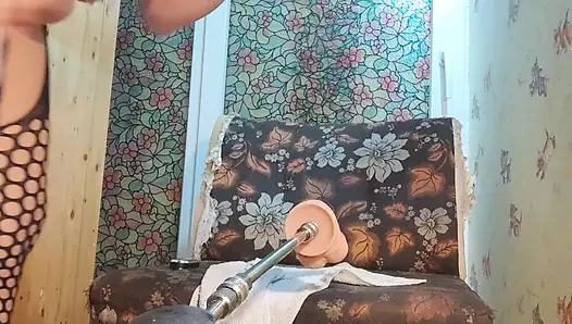 Anal sikiş makinesi büyük dildo