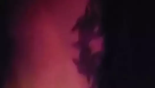 Büyük götlü orta yaşlı seksi kadın domaltmalı