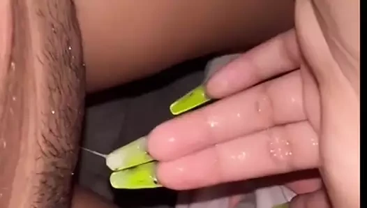 Kocam seyahat ediyor ve bana yeni bir cihaz 🔥 gönderdi