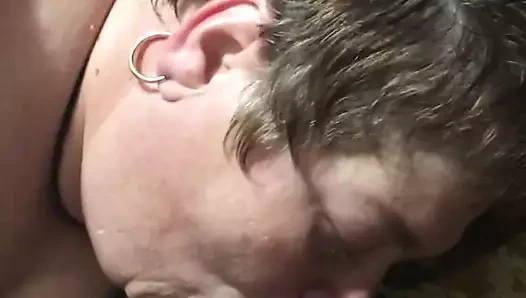 arkadaş büyükannesinden kafa