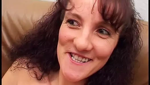 Otel müdürü çalışma saatinde müşteri tarafından sikiliyor