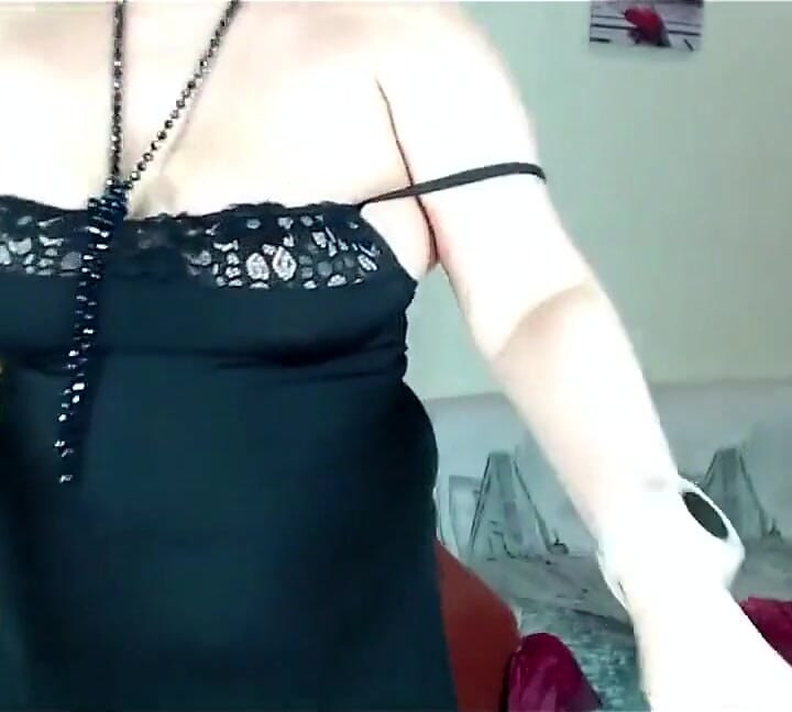 Aimee ateşli orta yaşlı seksi kadın: ben havalı olgun bir fahişeyim ve buna bayılıyorum! diğer her şey saçmalık ve doğru değil!