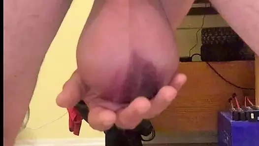 Büyük skrotumlu ağır çekim