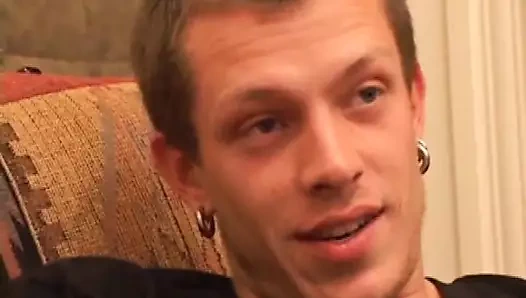 Shane vuruşları ve cum yarışmasını kazandı