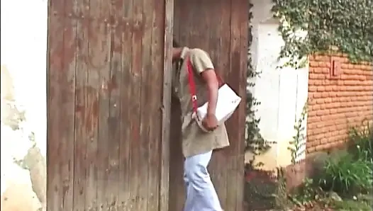 Zonklayan yarak götünü genişletiyor sızdıran kalın döl