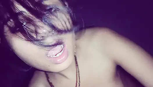 Latika yarağıma binmeyi seviyor