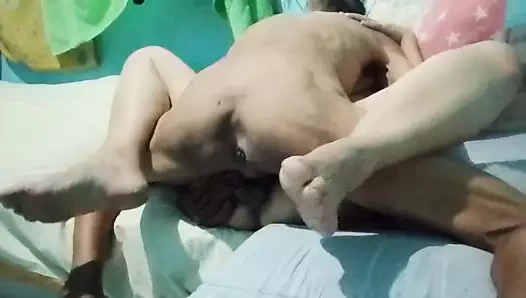 Karımla sikişmeye devam et