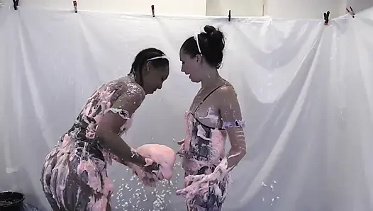 Pixiee ve Sade hizmetçiler