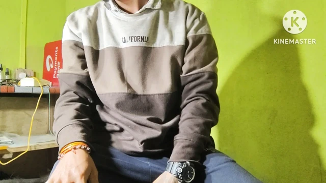 Dukaan ka andar maja liya tha