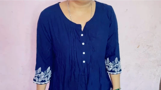 Köylü ateşli yengenin amcığı erkek arkadaşını yalıyor