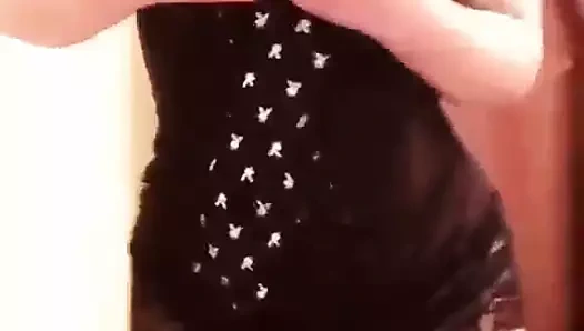 Beyaz kız bana bu videoyu facebookta kaza sonucu gönderdi.