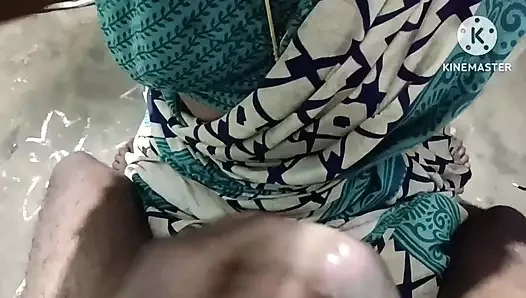 Hintli sıcacık soing hor cola zar zor ve tatmin oluyor