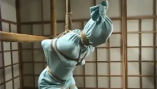 Teager, Maria Shadoes ve Bridgett Harrington