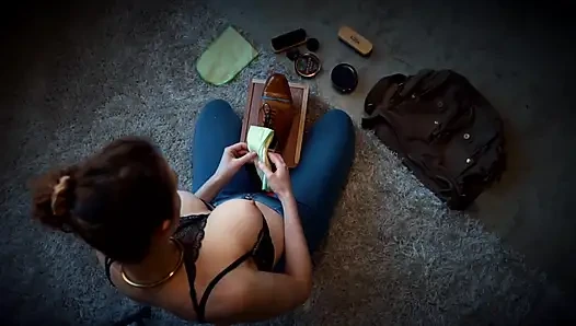 Sexy Shoe Shine