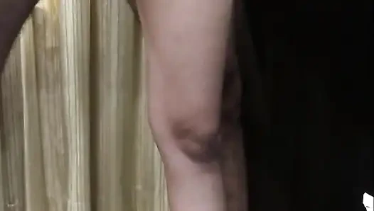 Hintçe yüksek sesle çığlık atarak aldatan Desi Müslüman evli kadın Rukhsara'nın misyoner sikişi