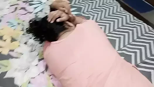 Hintli kadın eski erkek arkadaşıyla sert seks yapıyor - net Hintçe ses