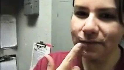 Amatör yarak emici boşalma sevgilisi