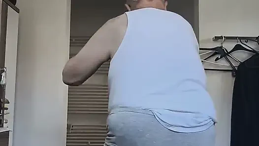 Belting Clothed