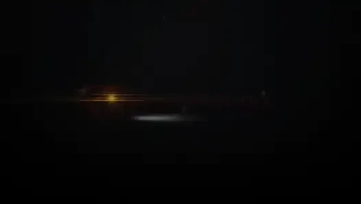 Muhteşem Hintli genç kız açık havada soyunuyor