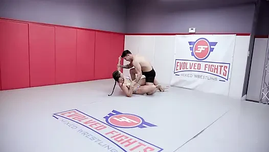 Jazmine Cruz vs Arin Jones