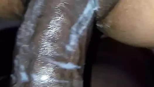 Yaramaz kız yarak alıyor