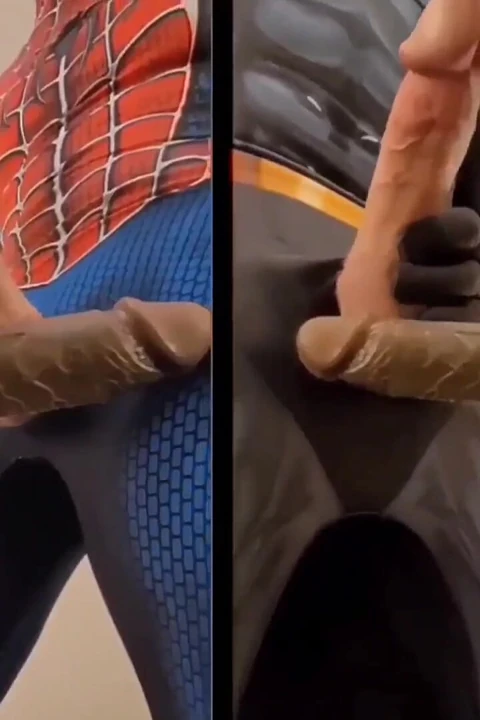 Örümcek adam ve Batman büyük ve büyük boşalmalarıyla canavar sollamak için basına katılıyor