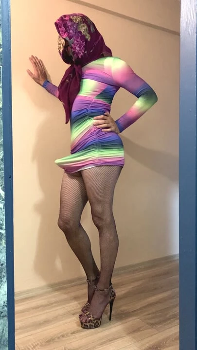 Genç ve azgın üvey anne