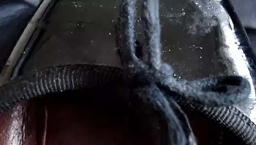 Becky'nin döl lekeli ayakkabıları