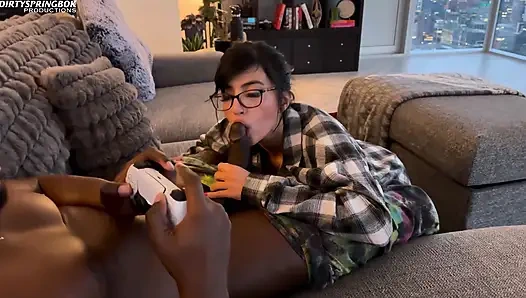 Dimitri oyun yapmak istiyor ama aaliyah yasin'in başka fikirleri var