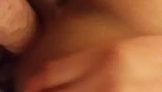 Tina sevdiği şeyi alıyor