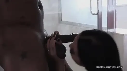 Banyoda sikiş!!